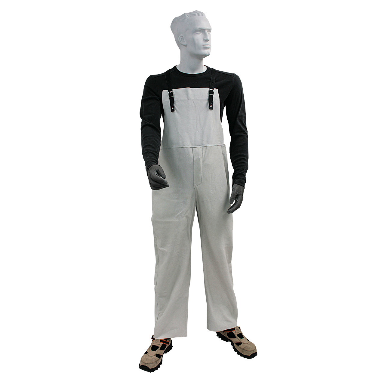 Mannnequin trägt graue Latzhose mit schwarzen Trägern, schwarzes Langarmshirt, schwarze Handschuhe und beige Arbeitsschuhe